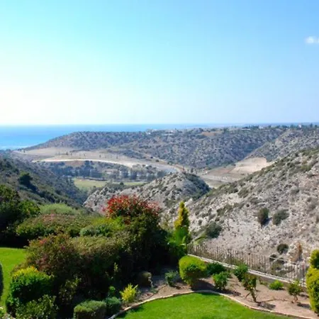 “the Ultimate Guide To Renting Your 5 Star Villa” Kallithea Kouklia