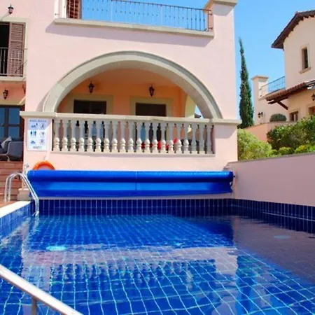 “the Ultimate Guide To Renting Your 5 Star Villa” Kallithea Βίλα *