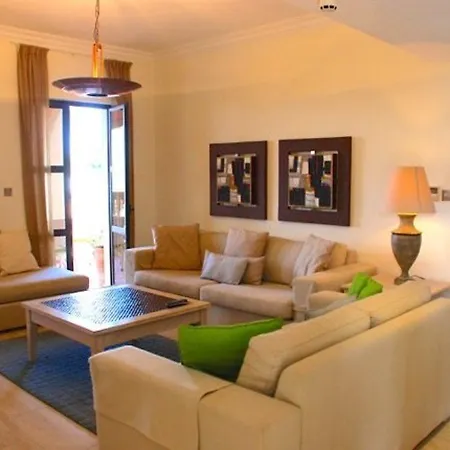 “the Ultimate Guide To Renting Your 5 Star Villa” Kallithea Kuklia